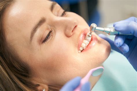 ¿Qué tipos de limpieza dental ofrecemos? | Alpha Clínica Dental | Alpha ...