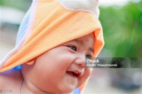 Portrait Of Baby Face Smiling Stock Photo - Download Image Now - Babies ...