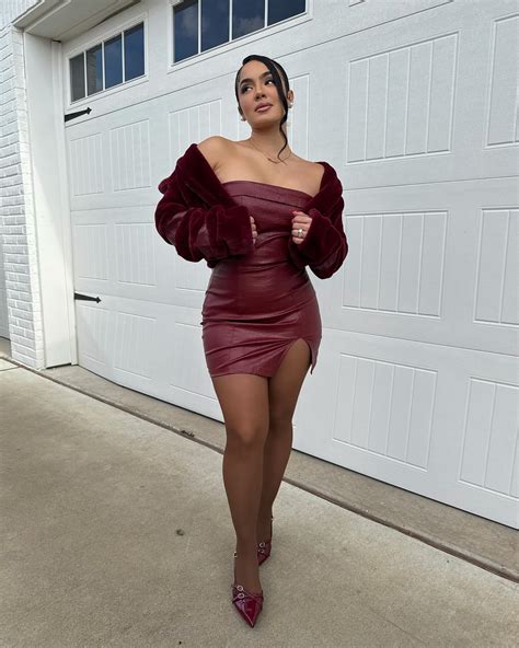 Destiny Rodriguez (@desariana) • Instagram photos and videos