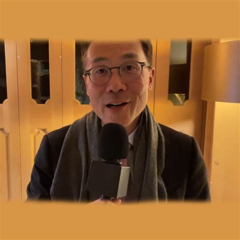 Collaborating in crisis: Solving global problems on a larger scale