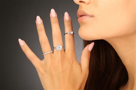 Сребърен пръстен с кубичен цирконий "Наслада" - Silenti Jewelry