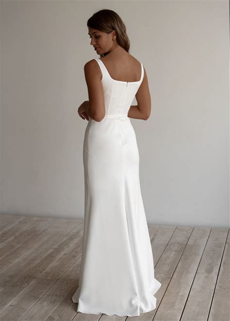 Jessica Minimalist Crepe Wedding Dress Sheath Wedding Dress | Etsy Canada