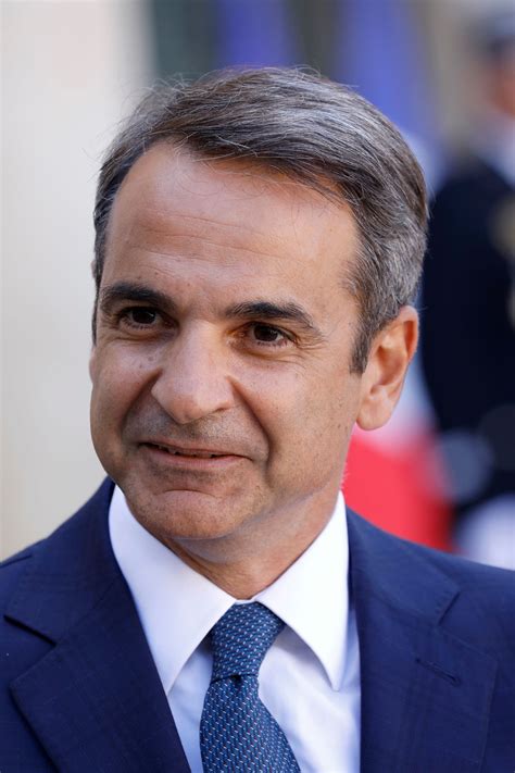 Greek elections: center-right Mitsotakis celebrates massive win but