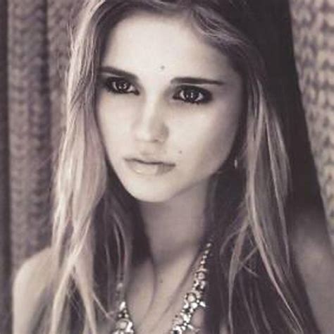 Lane Lindell's Instagram, Twitter & Facebook on IDCrawl