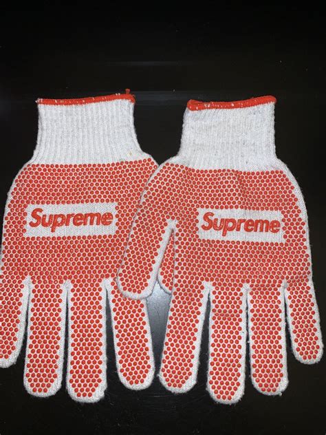 Supreme Supreme gardening gloves | Grailed