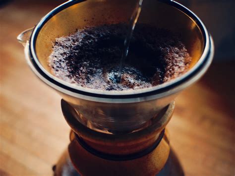 The Difference Between Pour-Over and Drip Brew Coffee – Barnies Coffee
