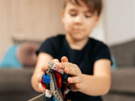 Jakie LEGO dla chłopca 7 lat wybrać? - Świat Rodziców