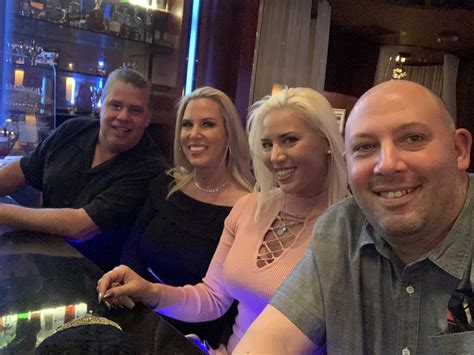 TW Pornstars - 3 foto. Pandora's Playhouse. Twitter. Enjoying my