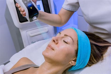 The Benefits of Cryotherapy Facials - Stay Young Cryo
