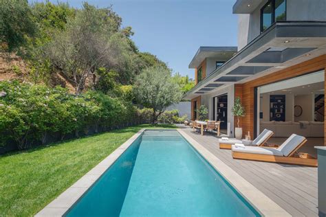 Best Pool Villas in Los Angeles by Owners