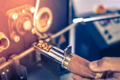 Free picture: close up, human, hand, coffee, grinder