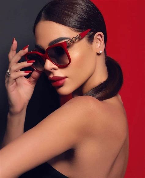 Moschino Glasses and Eyewear | Moschino, Sunnies sunglasses, Eye wear ...