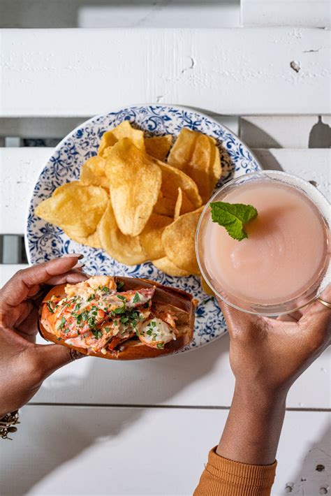 Families debate the price of living in Atlanta Georgia on social media 12