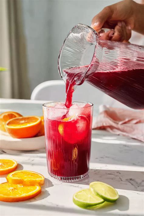 Agua Fresca de Jamaica (Hibiscus Water) – A Refreshing, Sweet, and