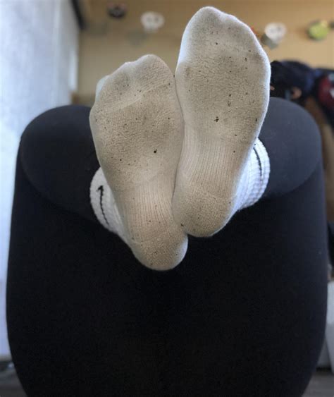 7/10 days worn in so far! These Nike crew socks are soaked in sweat 🤤