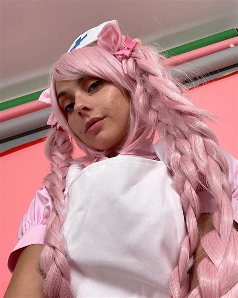 Chloe Toy Instagram 2 - Satiny.org