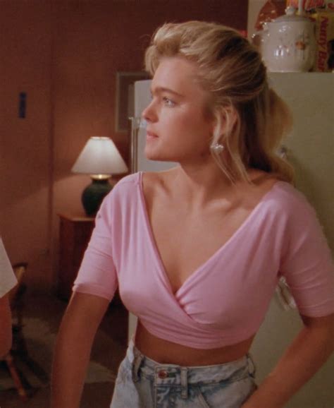 BAYWATCH (SEASON 1) 1989 Erika Eleniak 80s en 2025