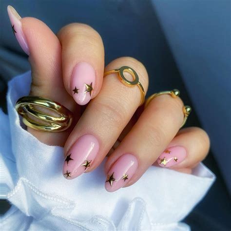 20 Festive New Year Nail Art Designs - 160grams