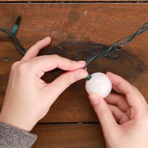 4 Insanely Creative Christmas Light Hacks That Are Easy AF