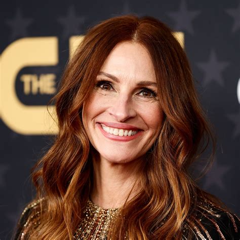 Julia Roberts debuts stunning new look: fans praise the 55-year-old ...