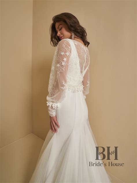 Bridal gown with cap sleeves open back minimalism train long sleeves