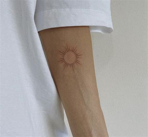 Луна тату | Classy tattoos, Feminine tattoos, Baby tattoos | Idee per ...