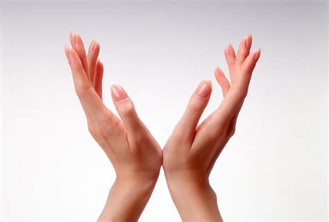 Tút lại nhan sắc cho bàn tay - Làm đẹp - Việt Giải Trí