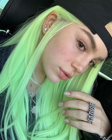 Maryana Ro on Instagram: “Мне нравится когда вы ставите ее на аву メロン ...