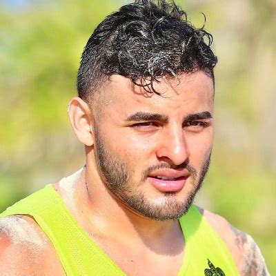 chivas alexis vegas wife children parents salary net worth fifa