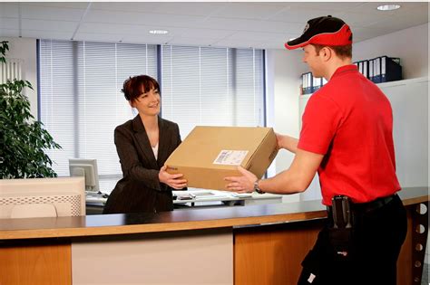 Courier Companies: Its Role and Advantages for Businesses – Allied Express