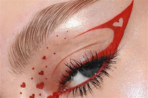 Makijaż na Walentynki: trendy i inspiracje | Blog - BeautyShop