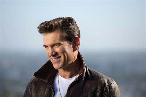 Chris Isaak's concert in Ojai, CA May 24, 2025 - official presale code