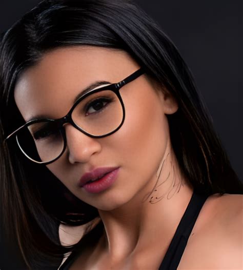 Rosaline Rosa (Actress) Height, Biography, Boyfriend, Wiki, Age, Weight