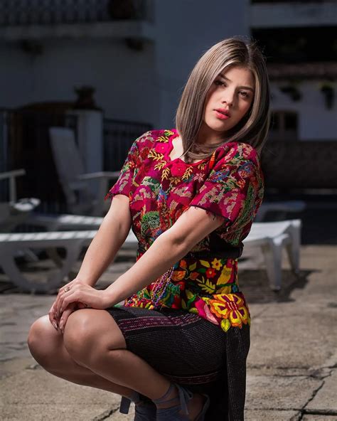 Chicas De Corte Oficial (@chicasdecorte) • Instagram photos and videos