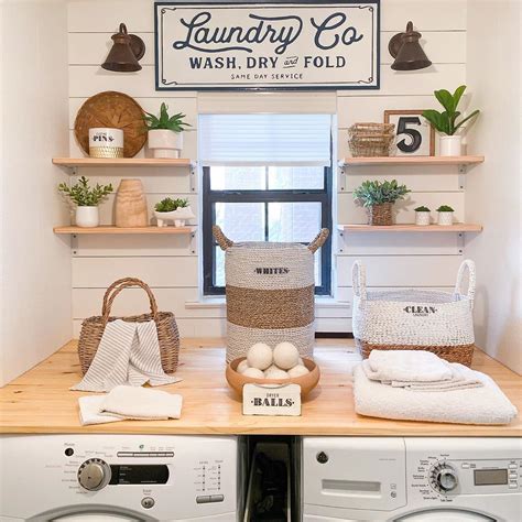 15 Gorgeous Farmhouse Laundry Room Decor Ideas