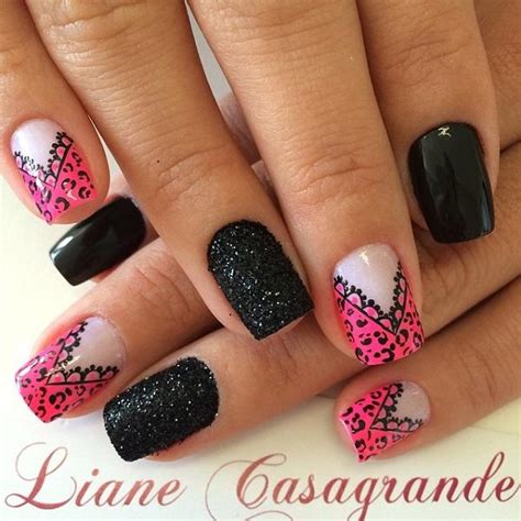 Simple Pink And Black Nail Art
