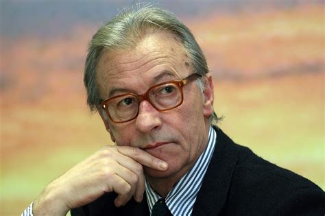 tutte le frasi  vittorio feltri contro napoli   napoletani