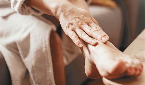 diabetes   feet dos  donts southwest floridas health