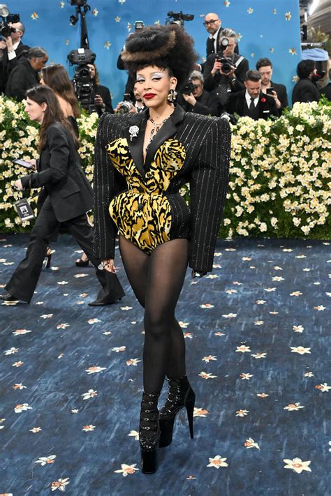 Doja Cat at 2025 Met Gala: See Red Carpet Photos