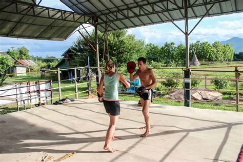 Trying Muay Thai Training in Thailand – Pro Fighter Sessions