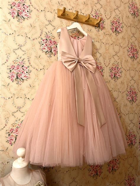 Vestido de Fiesta para Niña Elegancia en Nude – Tienda Zoez