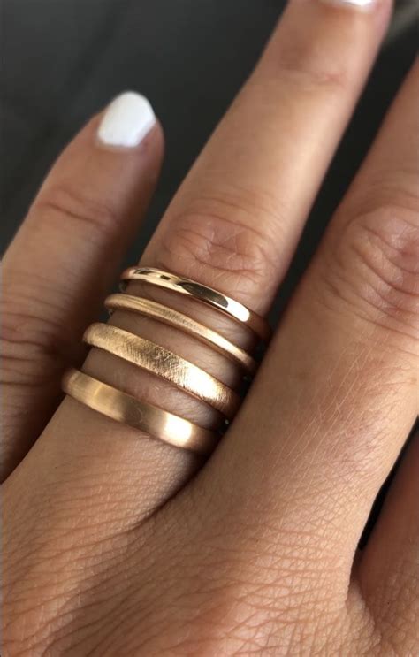 Simple hammered 3mm gold wedding ring p 9ct yellow gold – Artofit