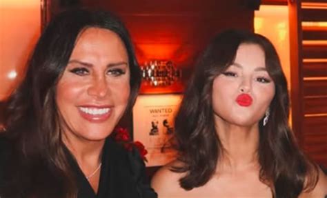 Karla Sofía Gascón tachó de “rata rica” a Selena Gomez meses antes de