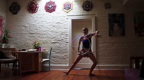 Hula Hoop Tricks :: Hula Hooping Headquarters