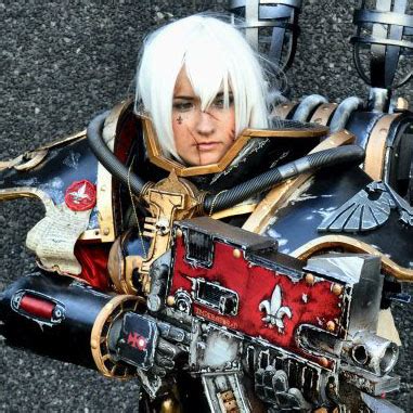 Sweet Sisters of Battle Cosplay - Spikey Bits