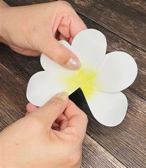 Paper Plumeria Step-by-Step Guide by downtownsummerlin - Issuu
