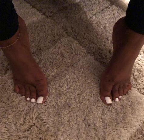 White toes=More Hoes😂🤍 : r/Rate_my_feet