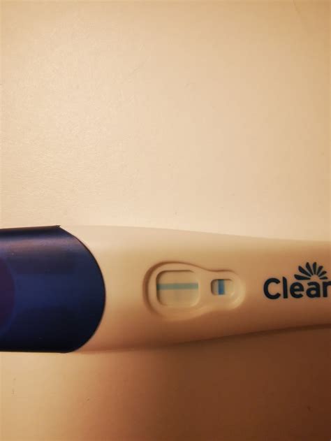 Graviditetstest En Sterk Strek Og En Svak