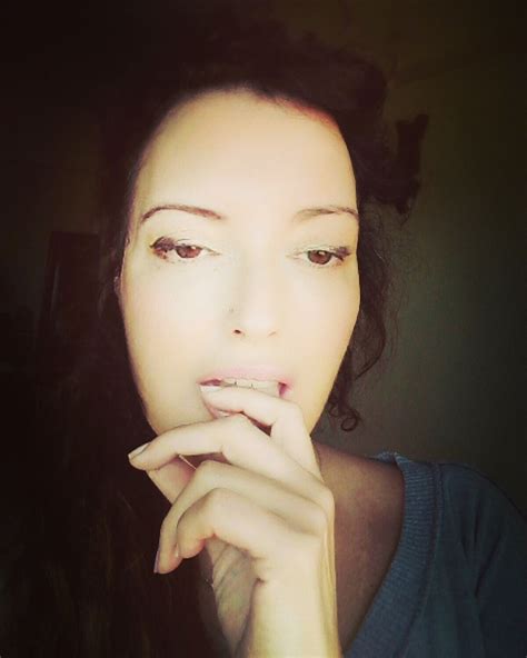 Nude, importantisimo el delineado y la elección de gloss para darle un