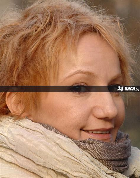 Лиза Шопова пред "168 часа": Превърнахме театъра в кръчма с изстинала ...